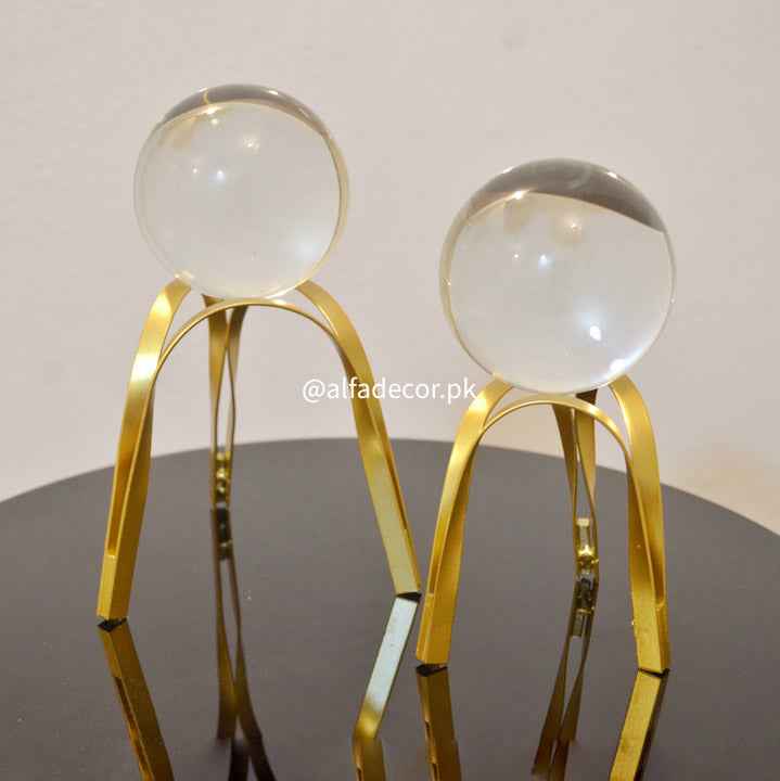Crystal Ball Gilded Legs Ornament