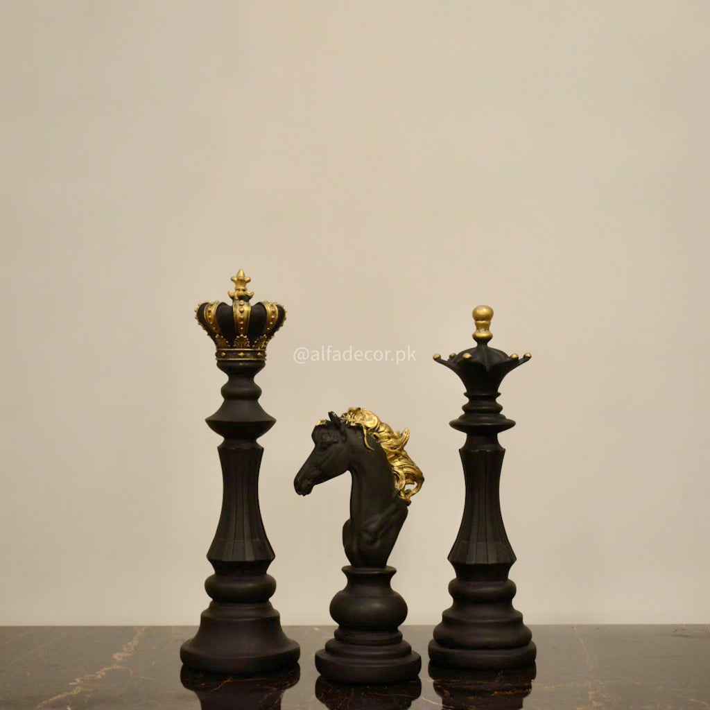 Majestic Midnight Chess Trio – King, Queen, Knight Set